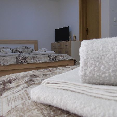 Apartments Marysol Kotor Eksteriør billede